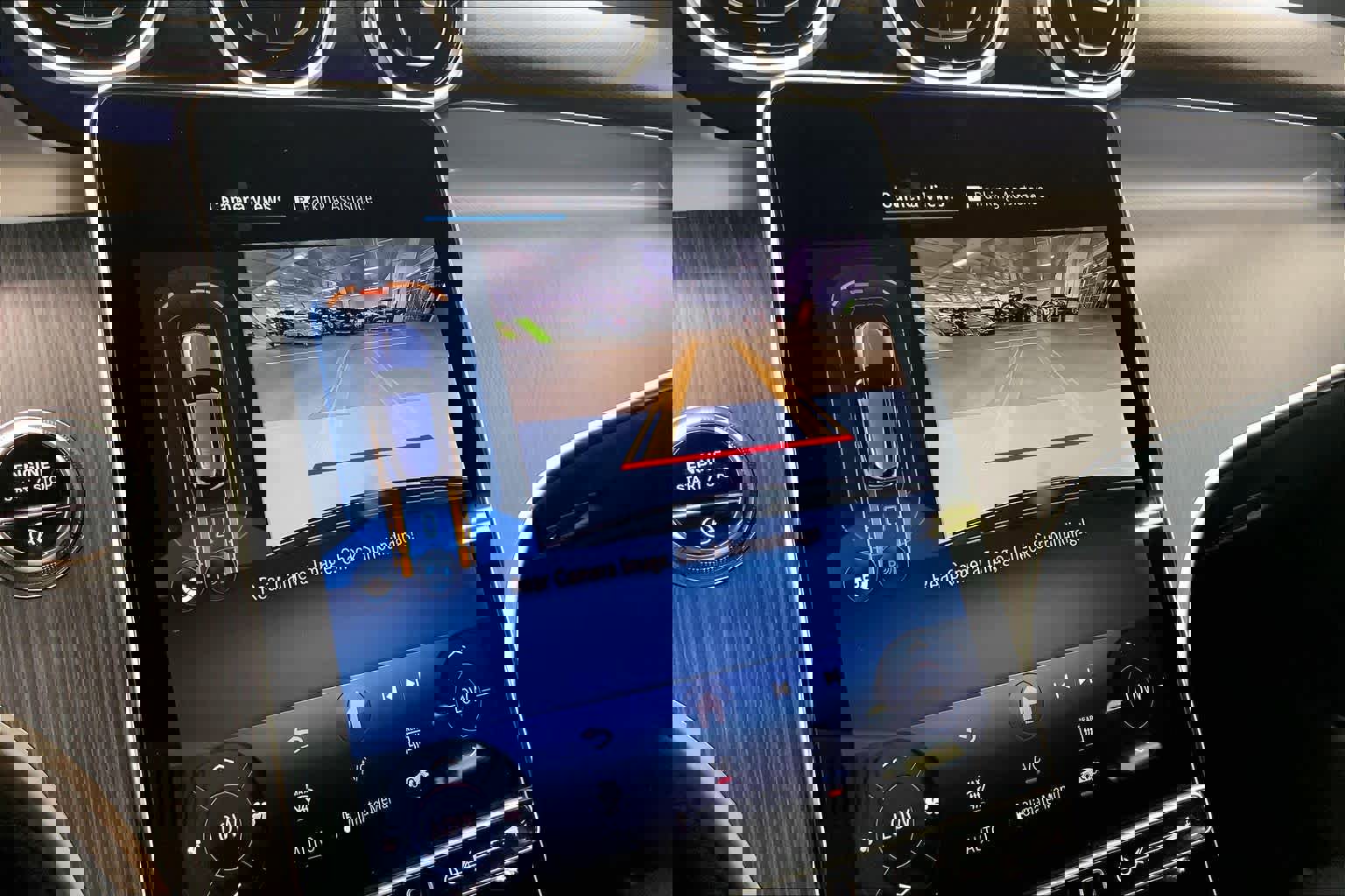 Used 2025 Mercedes-Benz GLC 300 image 24