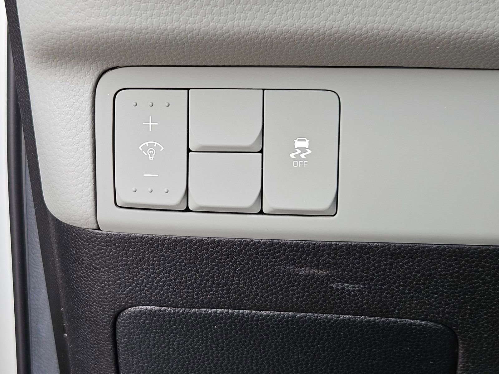 Used 2017 Kia Soul + FWD image 14