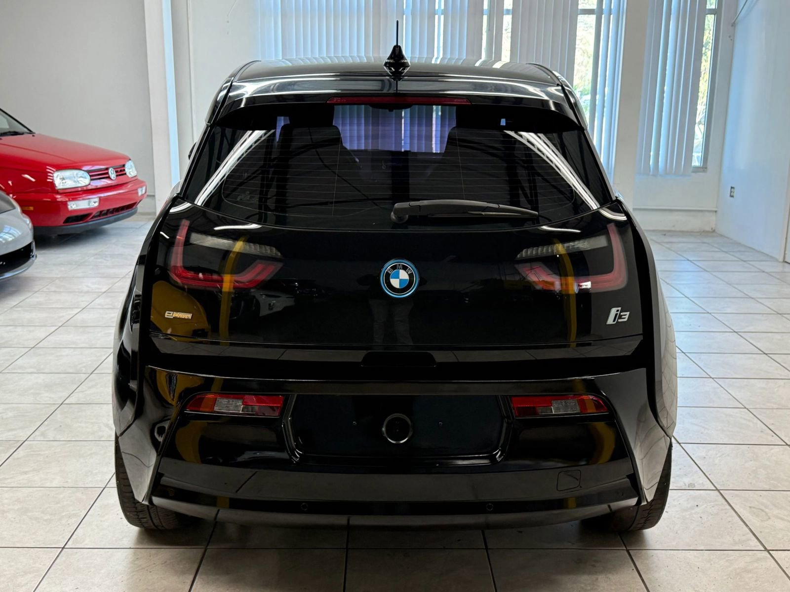 Used 2017 BMW i3 image 8