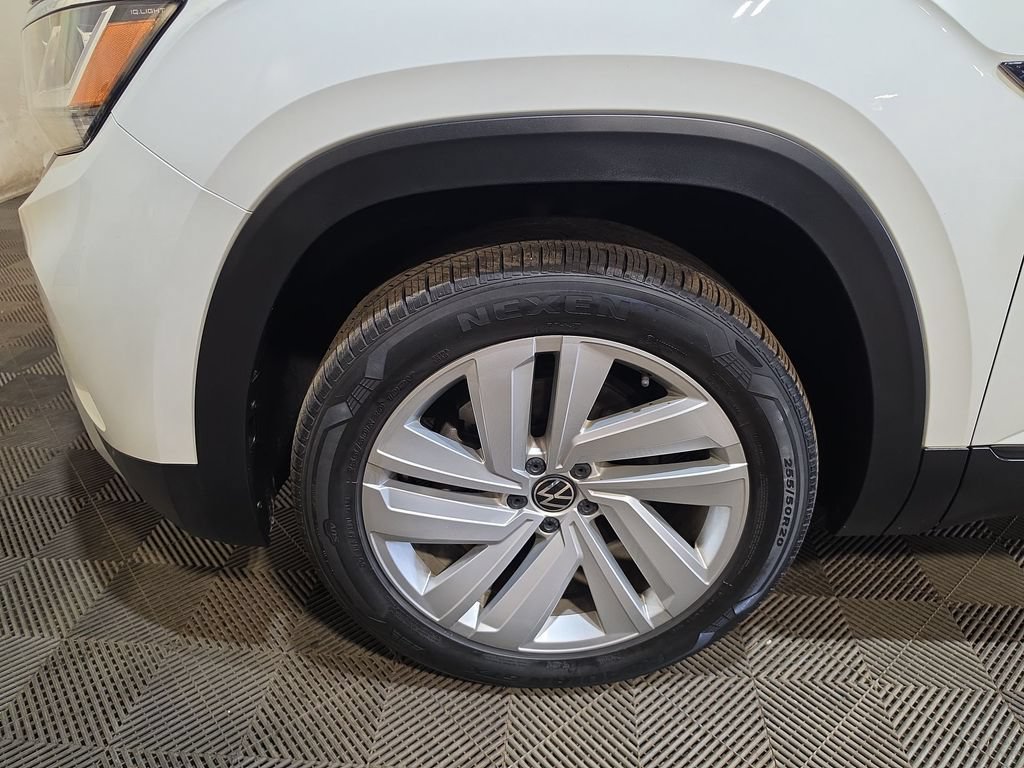 Used 2022 Volkswagen Atlas Cross Sport SE AWD/4WD image 19