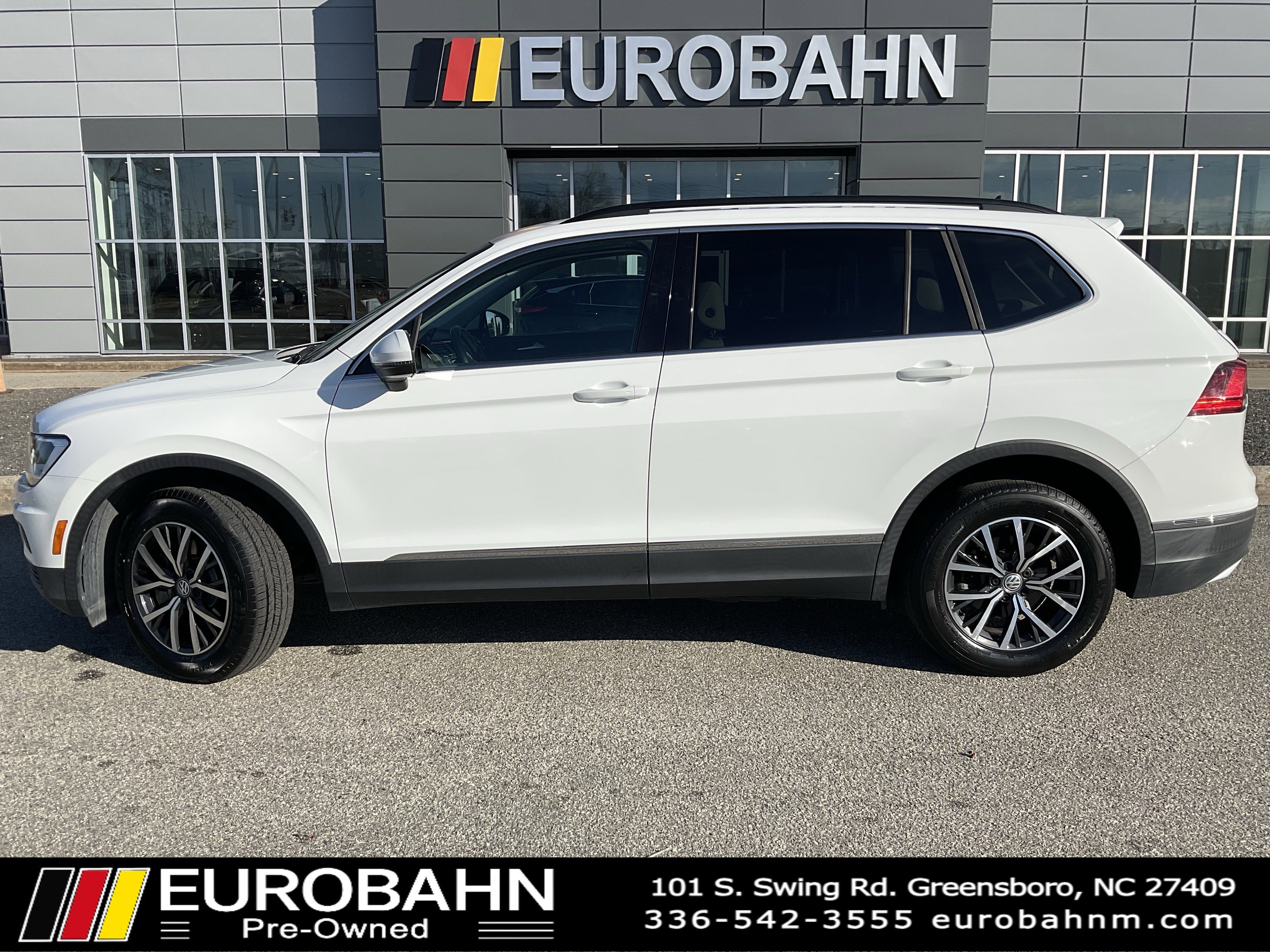 Used 2018 Volkswagen Tiguan SE image 2