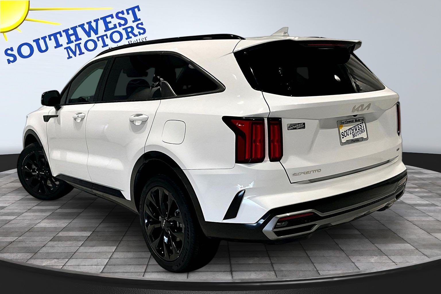 Used 2023 Kia Sorento SX AWD/4WD image 5