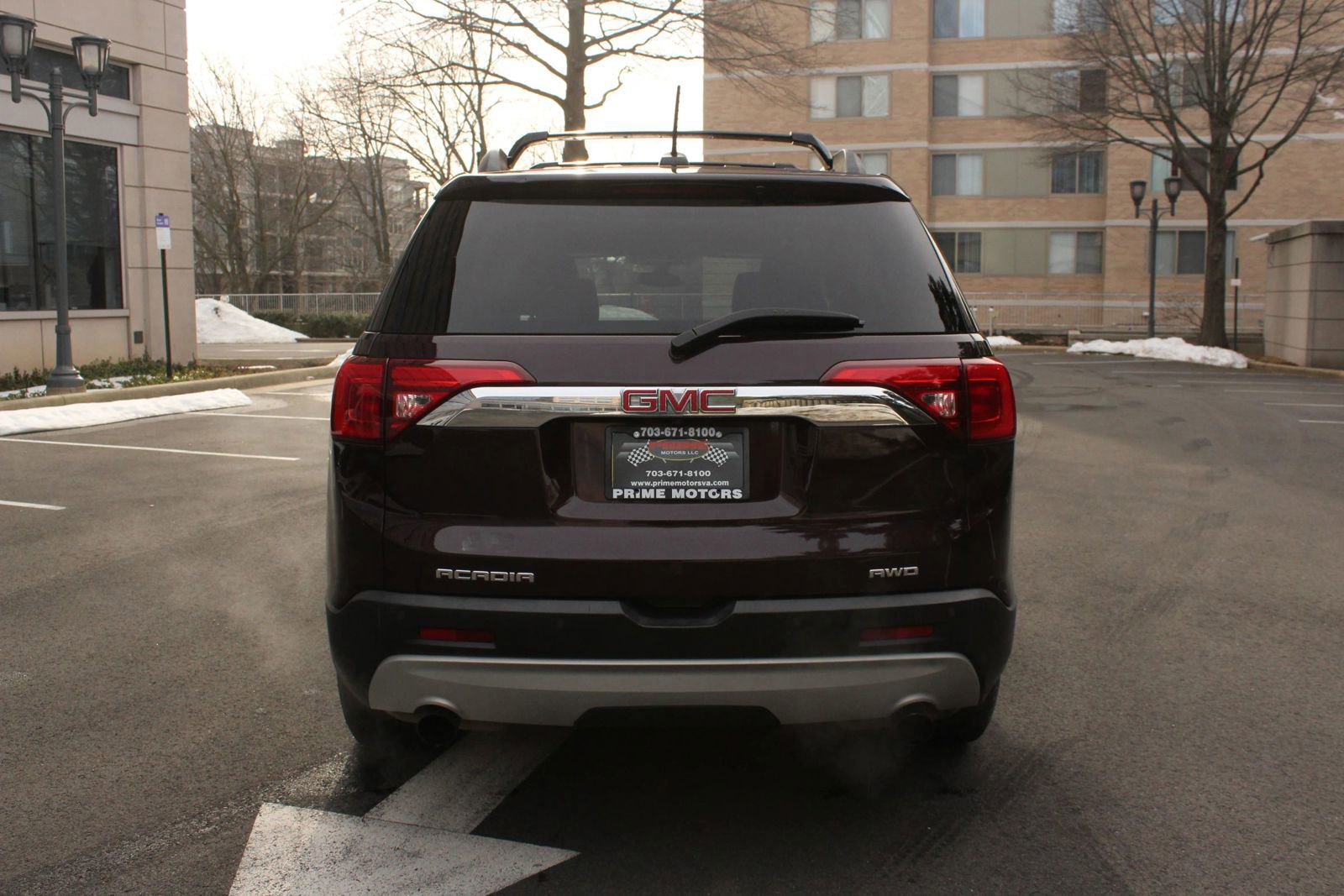 Used 2017 GMC Acadia SLE w/ Driver Alert Package I AWD/4WD image 8