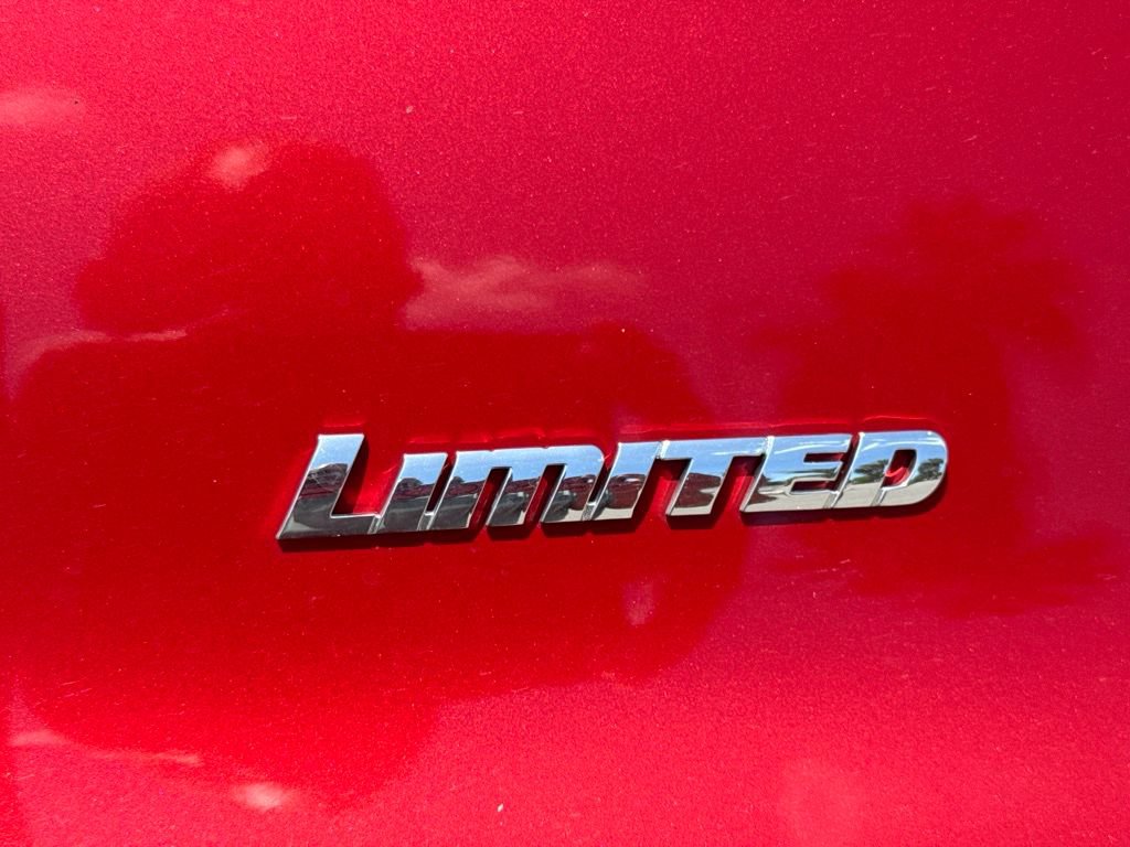 Used 2023 Toyota 4Runner Limited AWD/4WD image 14