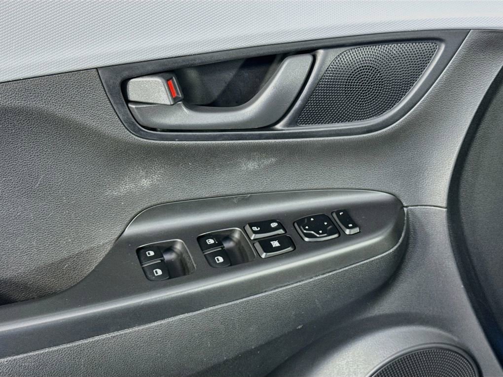 Used 2019 Hyundai Kona SE FWD image 22