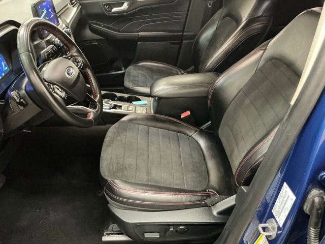 Used 2022 Ford Escape SEL w/ SEL Stealth AWD Package image 13