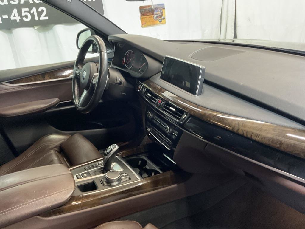 Used 2018 BMW X5 xDrive50i AWD/4WD image 36