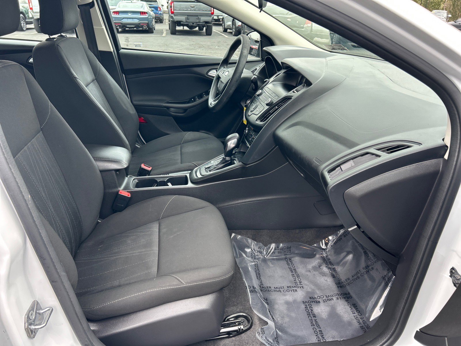 Certified 2018 Ford Focus SE image 14