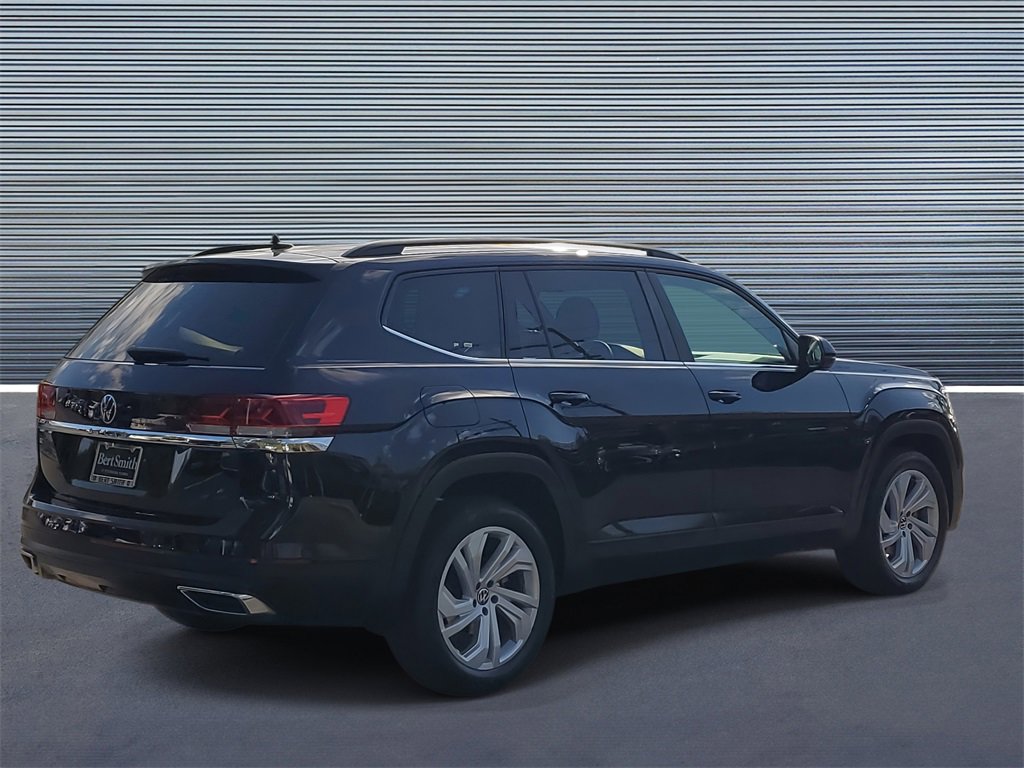 Used 2021 Volkswagen Atlas SE image 3