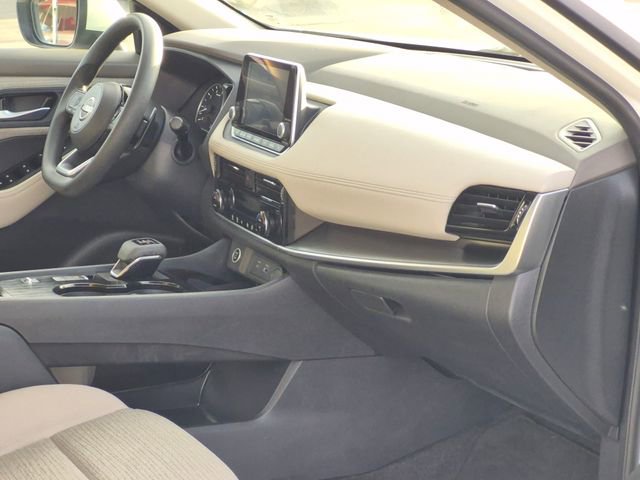 Used 2023 Nissan Rogue SV FWD image 21