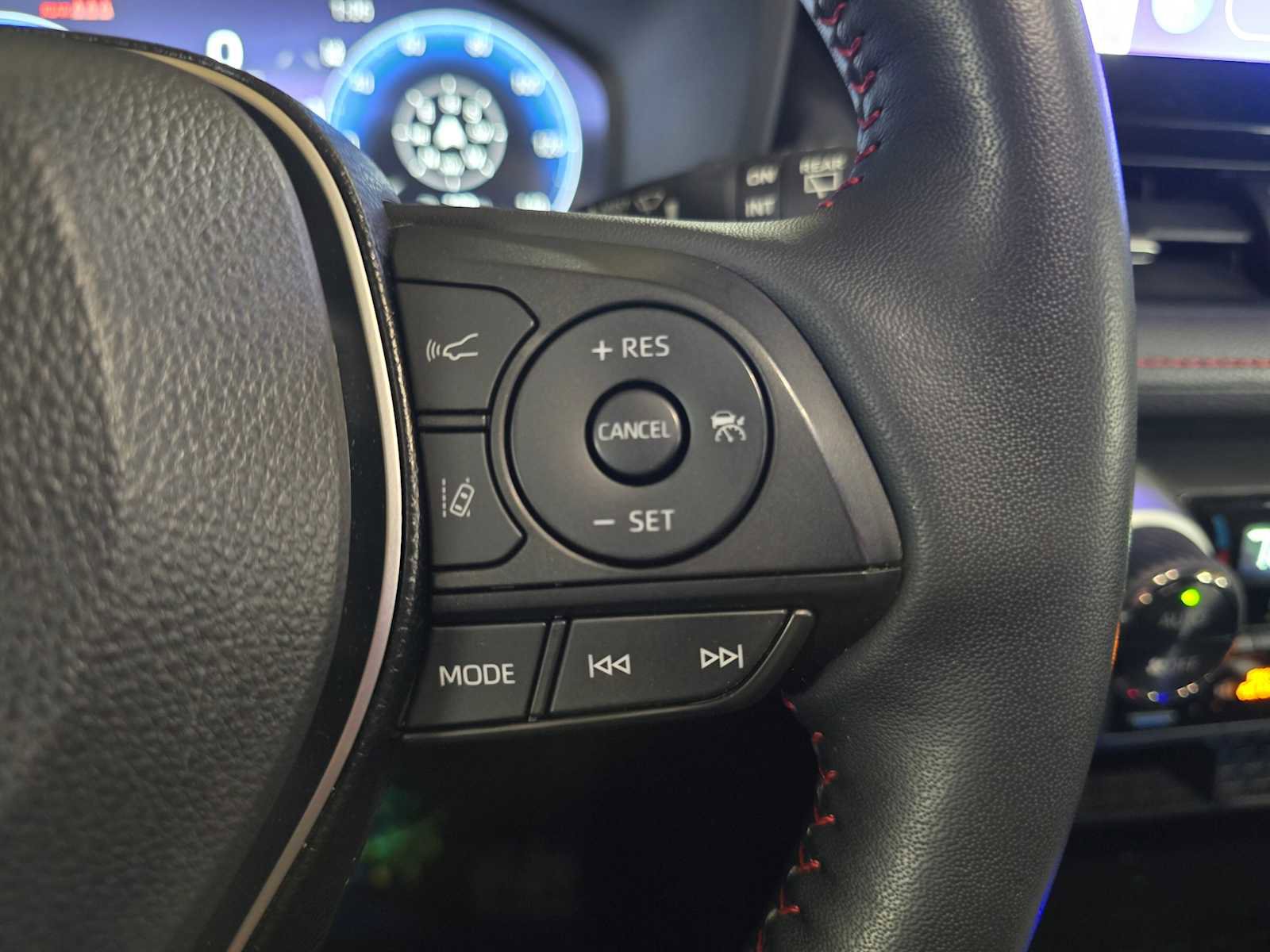 Used 2024 Toyota RAV4 XSE w/ Premium Package image 35