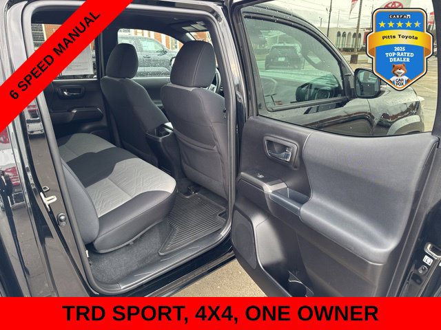 Used 2020 Toyota Tacoma TRD Sport AWD/4WD image 13