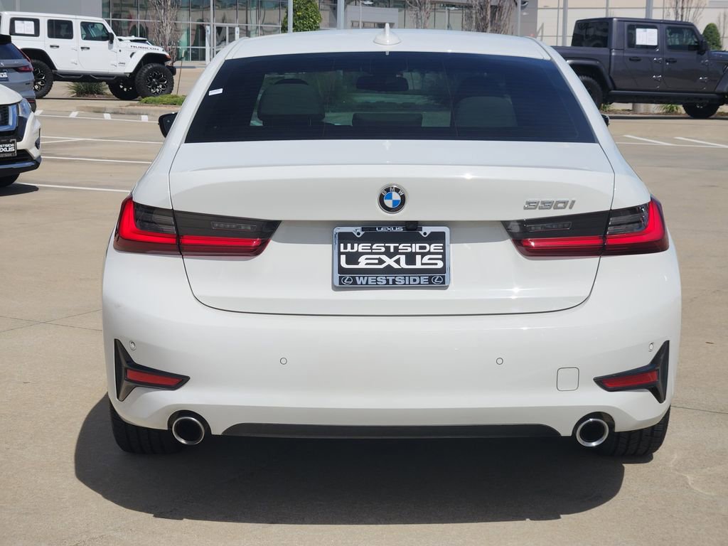 Used 2022 BMW 330i Sedan w/ Premium Package 2 image 6