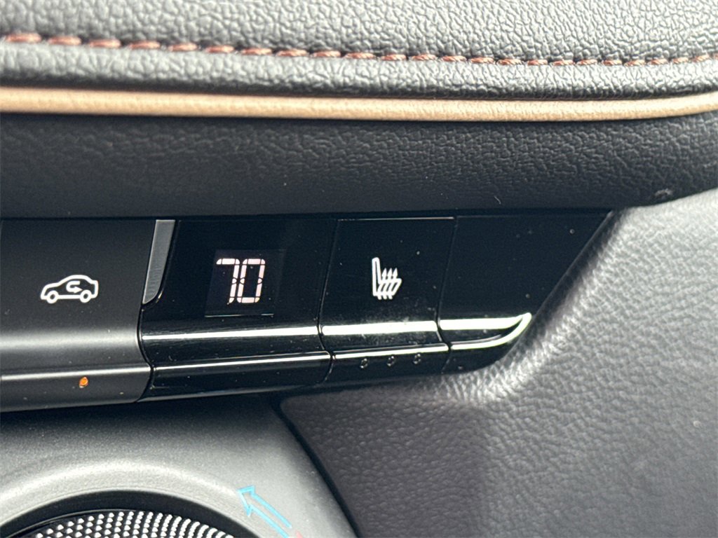 Used 2022 Chevrolet Blazer Premier image 35