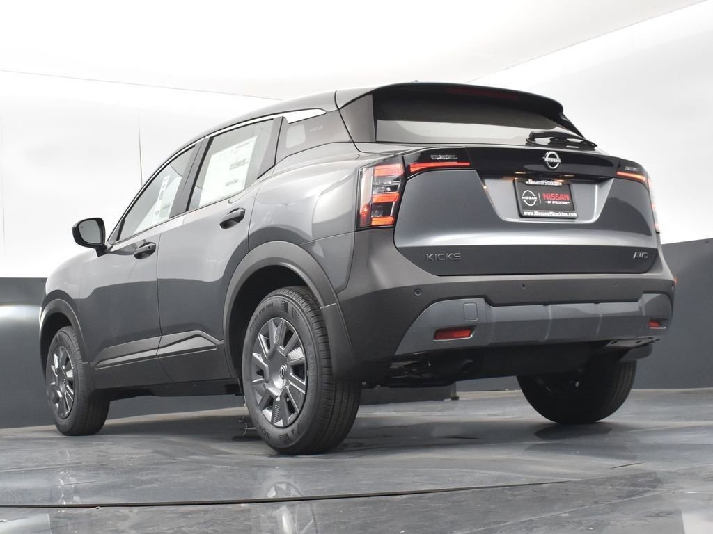Used 2025 Nissan Kicks S image 39