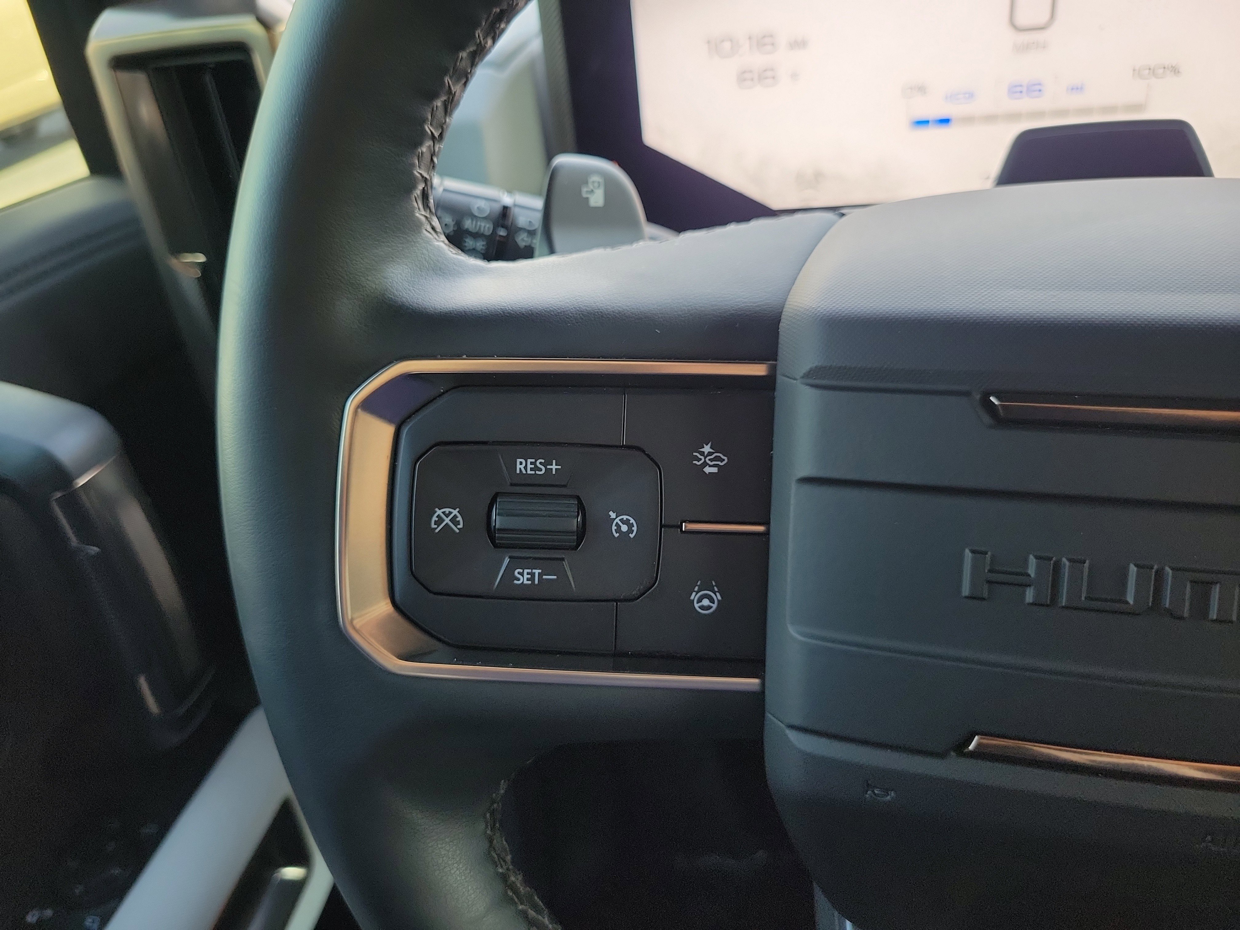 Used 2025 GMC Hummer EV 2X image 18