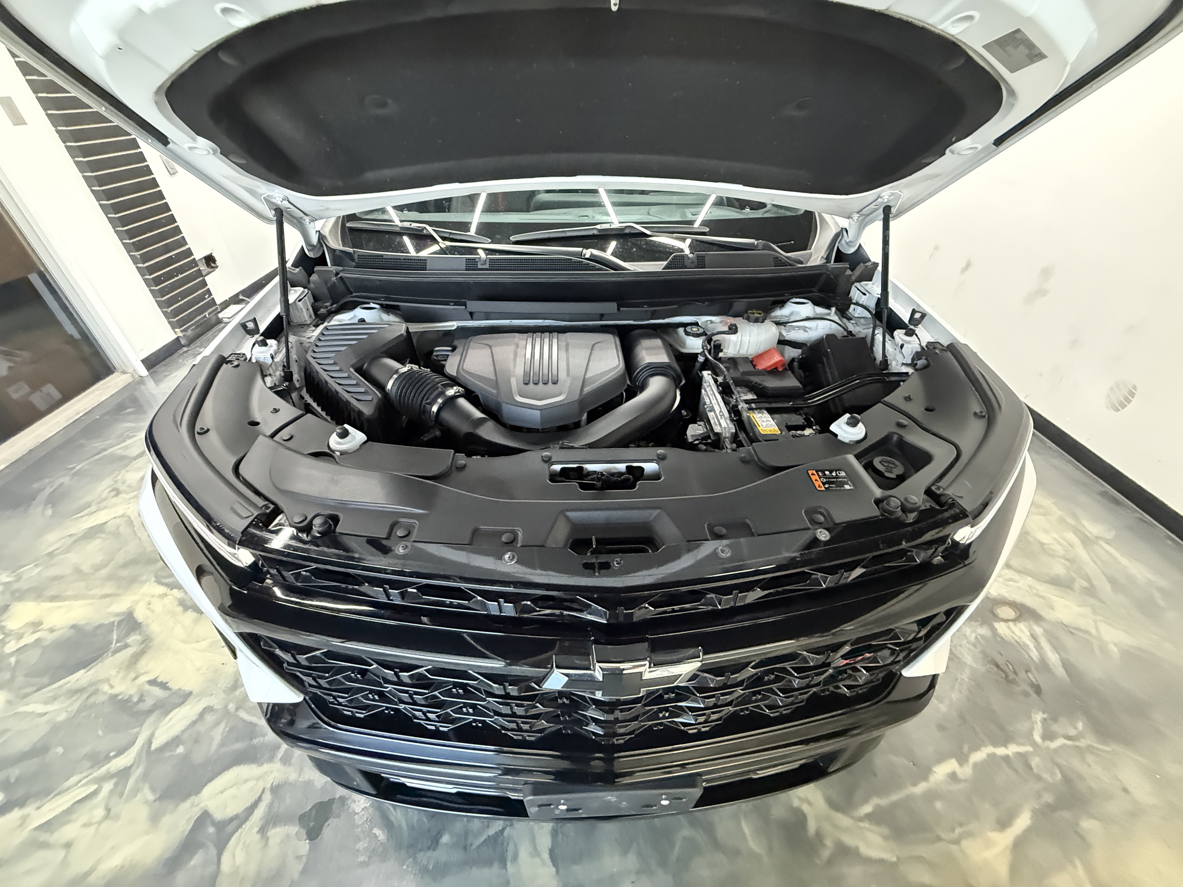 Used 2024 Chevrolet Traverse RS AWD/4WD image 29
