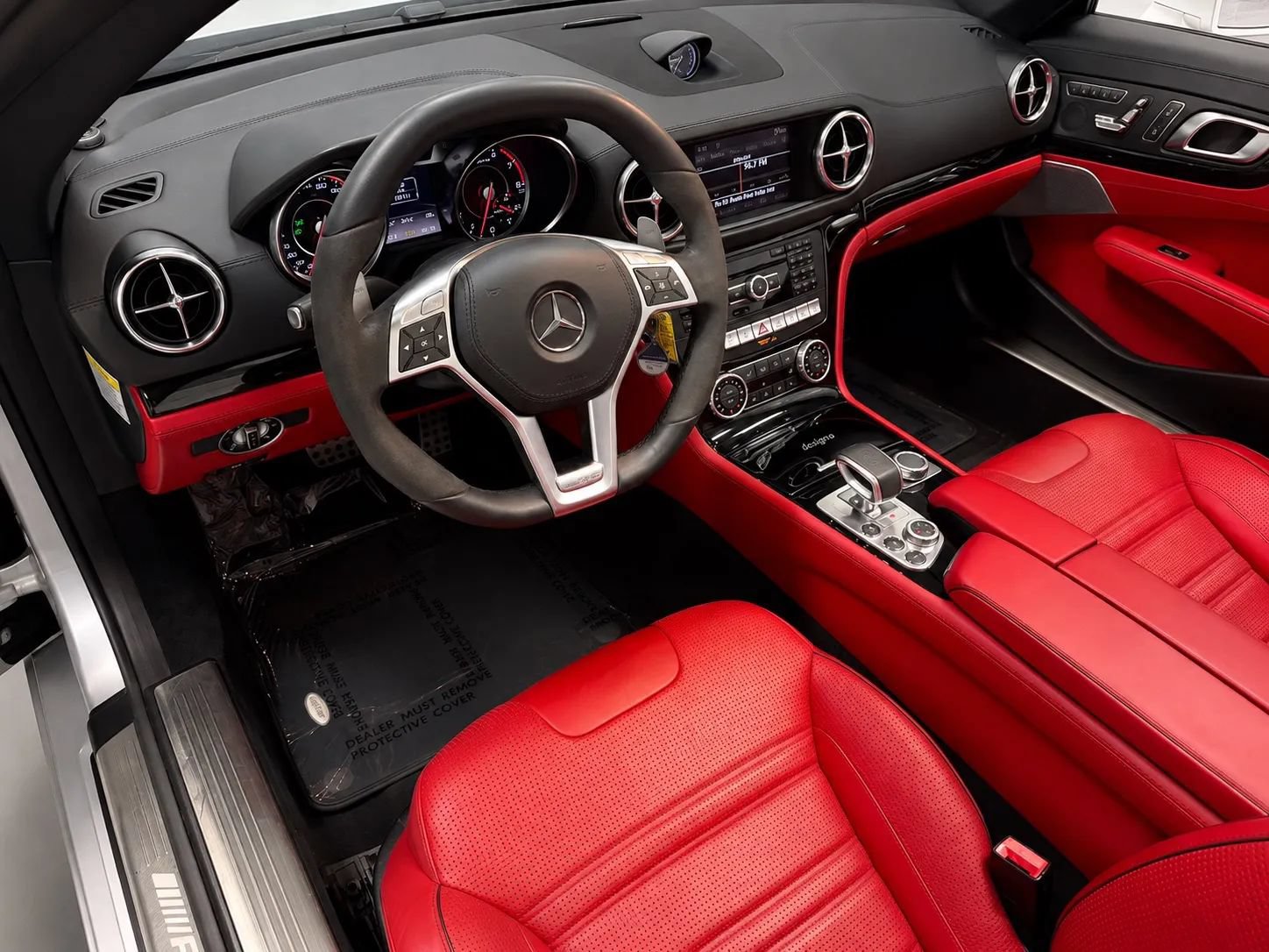 Used 2013 Mercedes-Benz SL 63 AMG w/ AMG Performance Pkg image 10