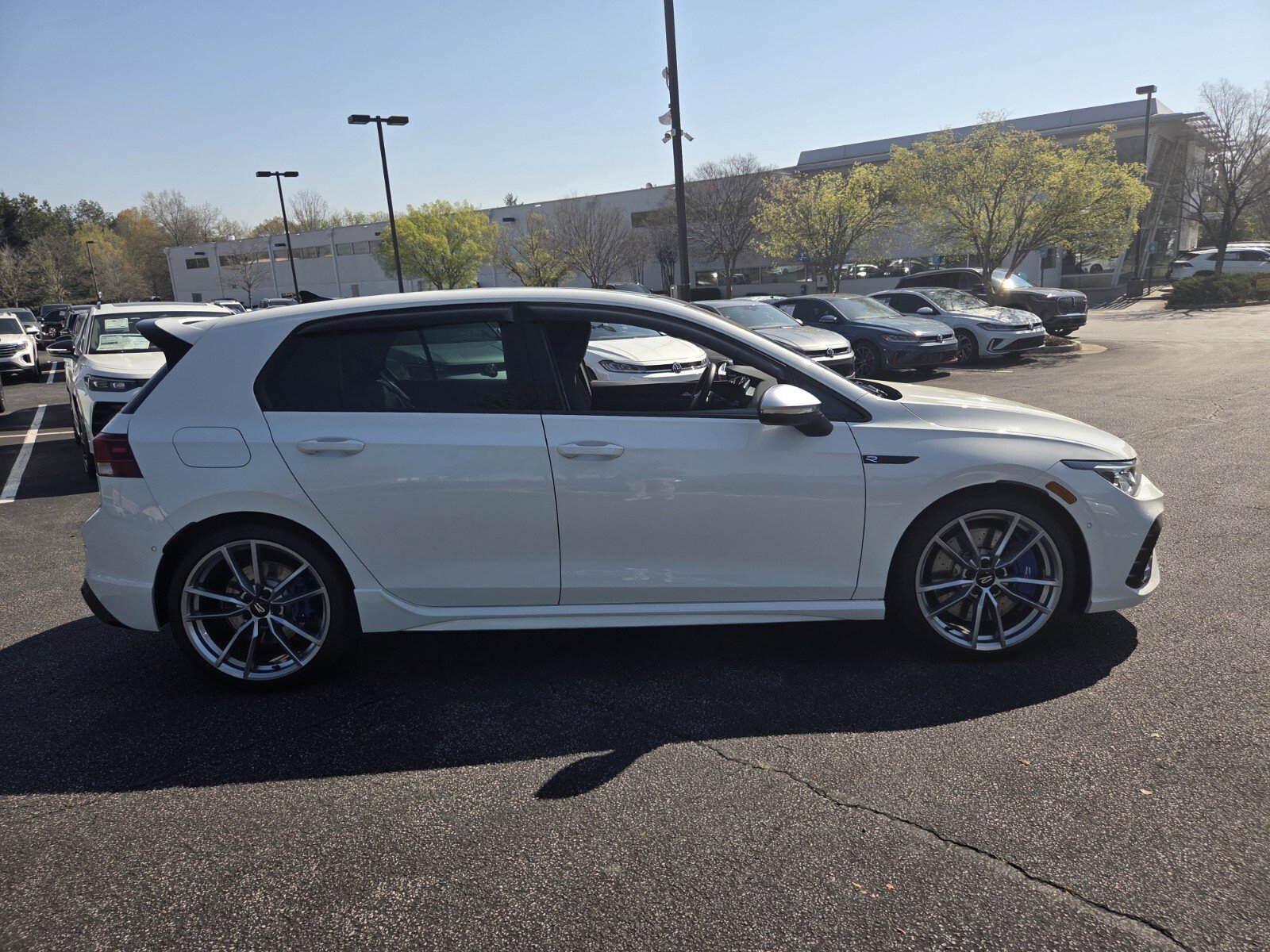 Used 2024 Volkswagen Golf R image 4