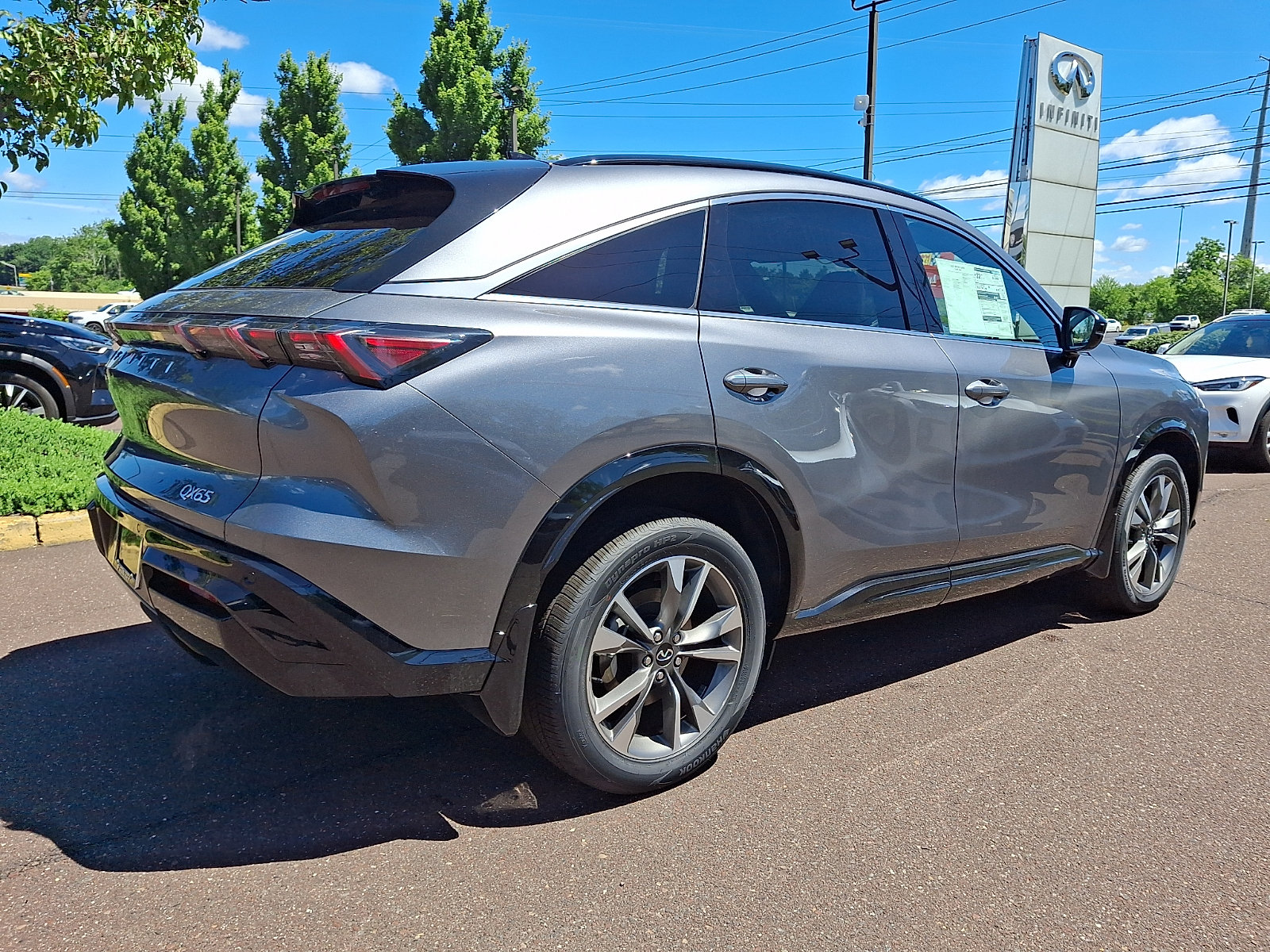 New 2027 INFINITI QX65 Luxe AWD/4WD image 4