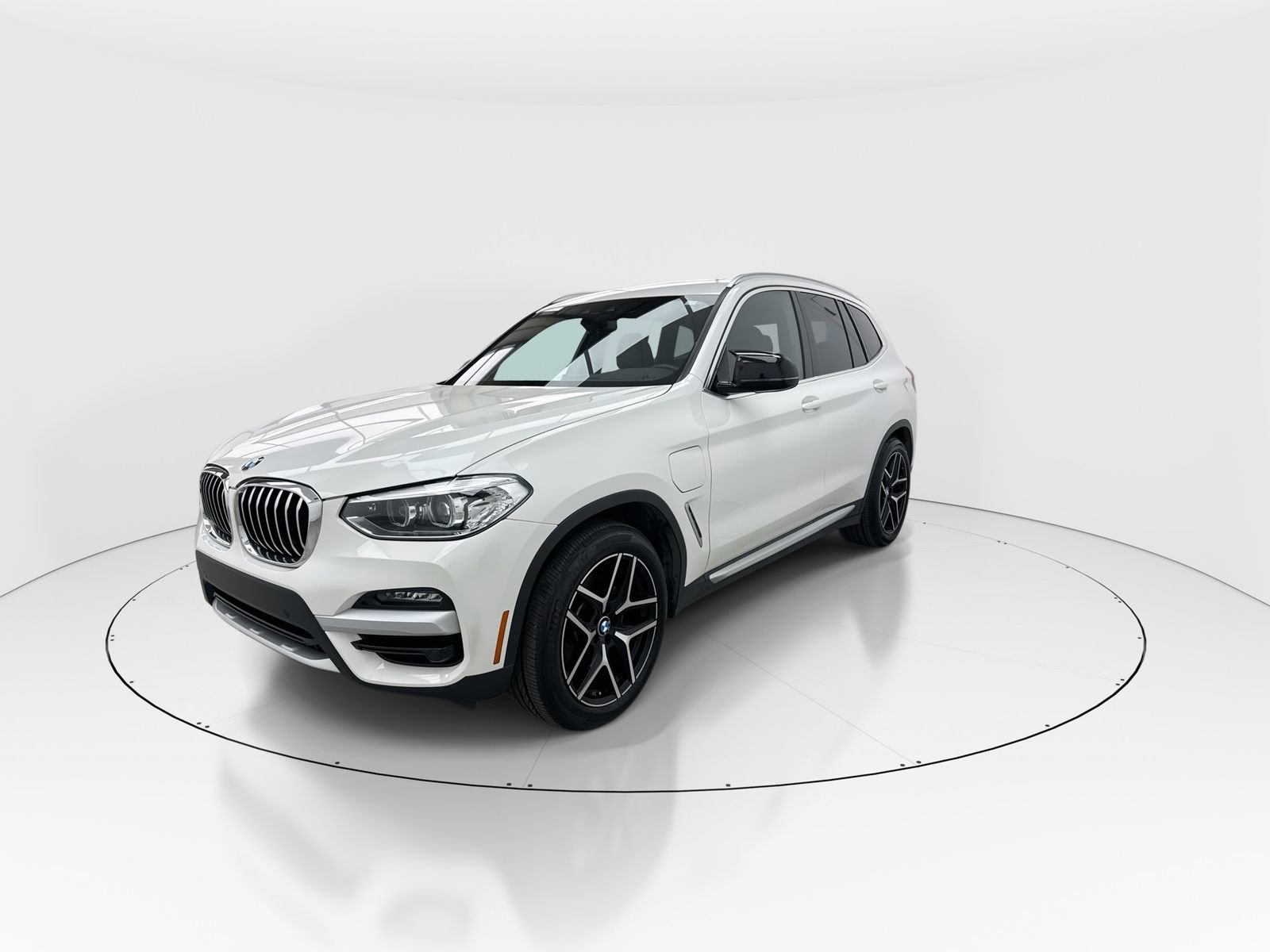 Used 2021 BMW X3 xDrive30e w/ Premium Package image 4
