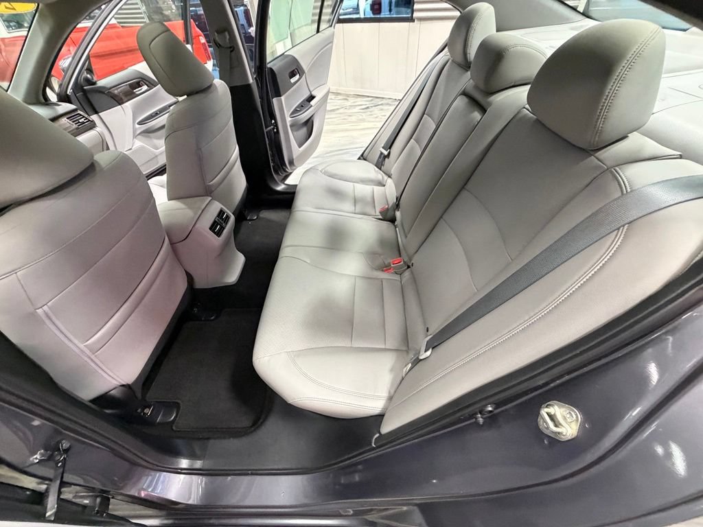 Used 2017 Honda Accord Touring image 55