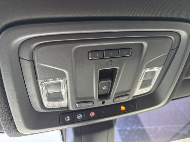 Used 2020 GMC Sierra 1500 AT4 w/ AT4 Premium Package image 11