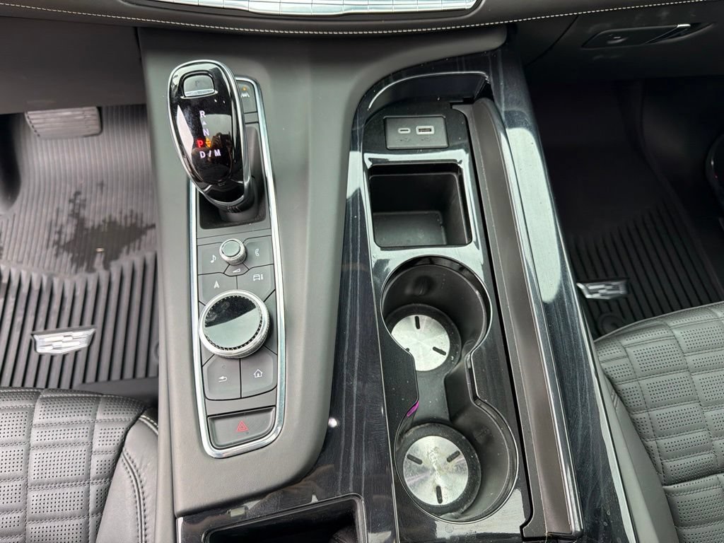 Used 2024 Cadillac Escalade V w/ LPO, ONYX Package AWD/4WD image 19