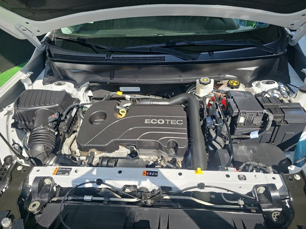 Used 2020 GMC Terrain SLE FWD image 40