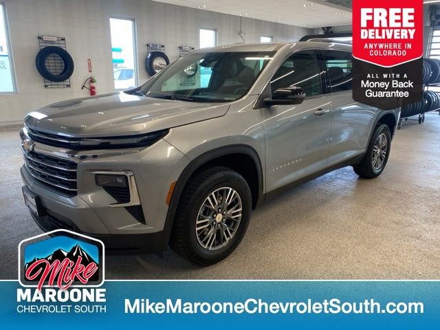 Used 2025 Chevrolet Traverse LT AWD/4WD image 1