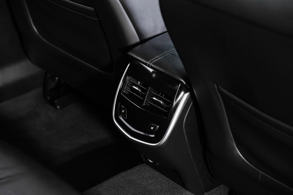 Used 2019 Cadillac XTS Luxury image 34