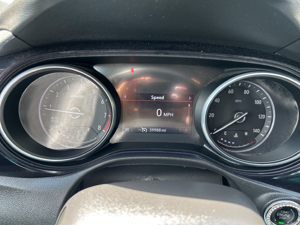 Used 2022 Buick Encore GX Preferred w/ Sport Touring Package FWD image 23