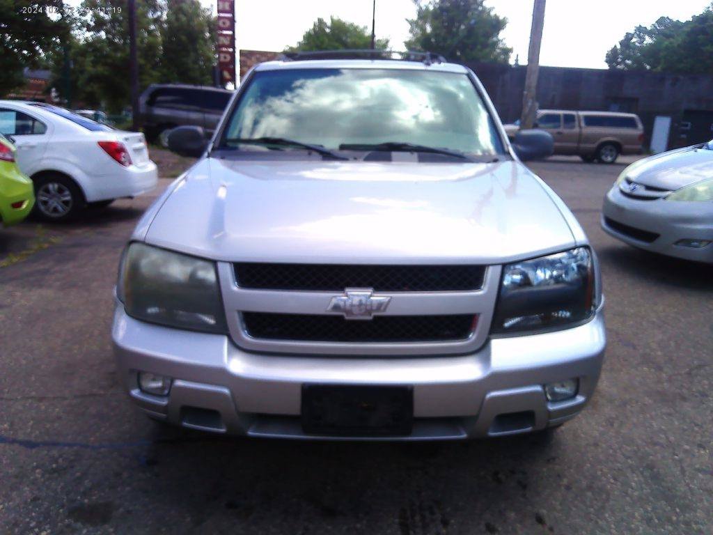 Used 2008 Chevrolet TrailBlazer LT AWD/4WD image 3