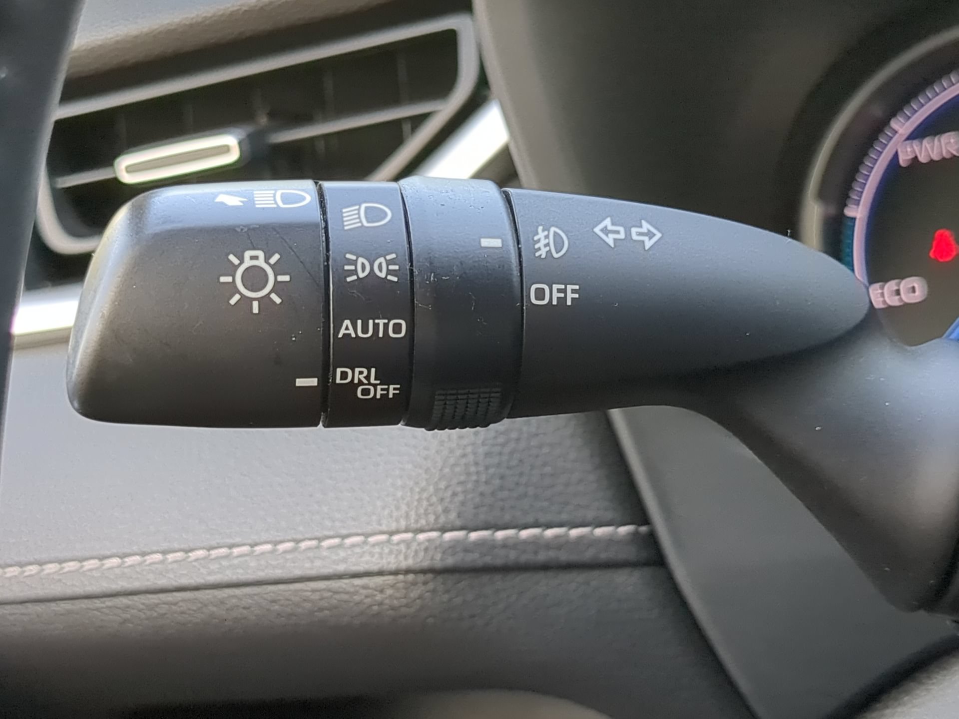 Used 2023 Toyota RAV4 XLE Premium AWD/4WD image 65