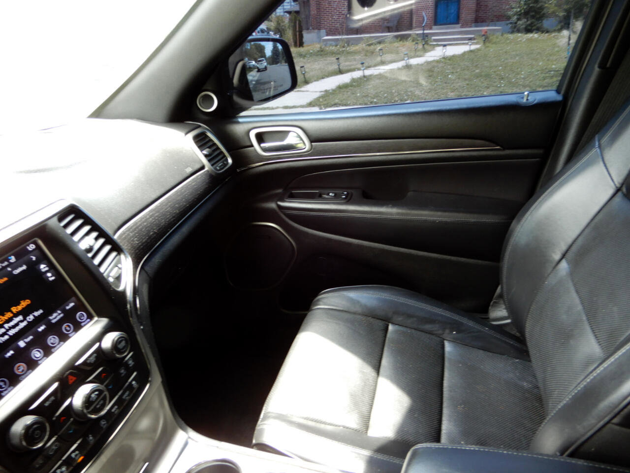 Used 2018 Jeep Grand Cherokee High Altitude image 15