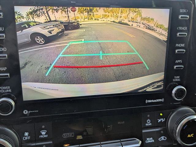 Used 2020 Toyota Highlander L image 14