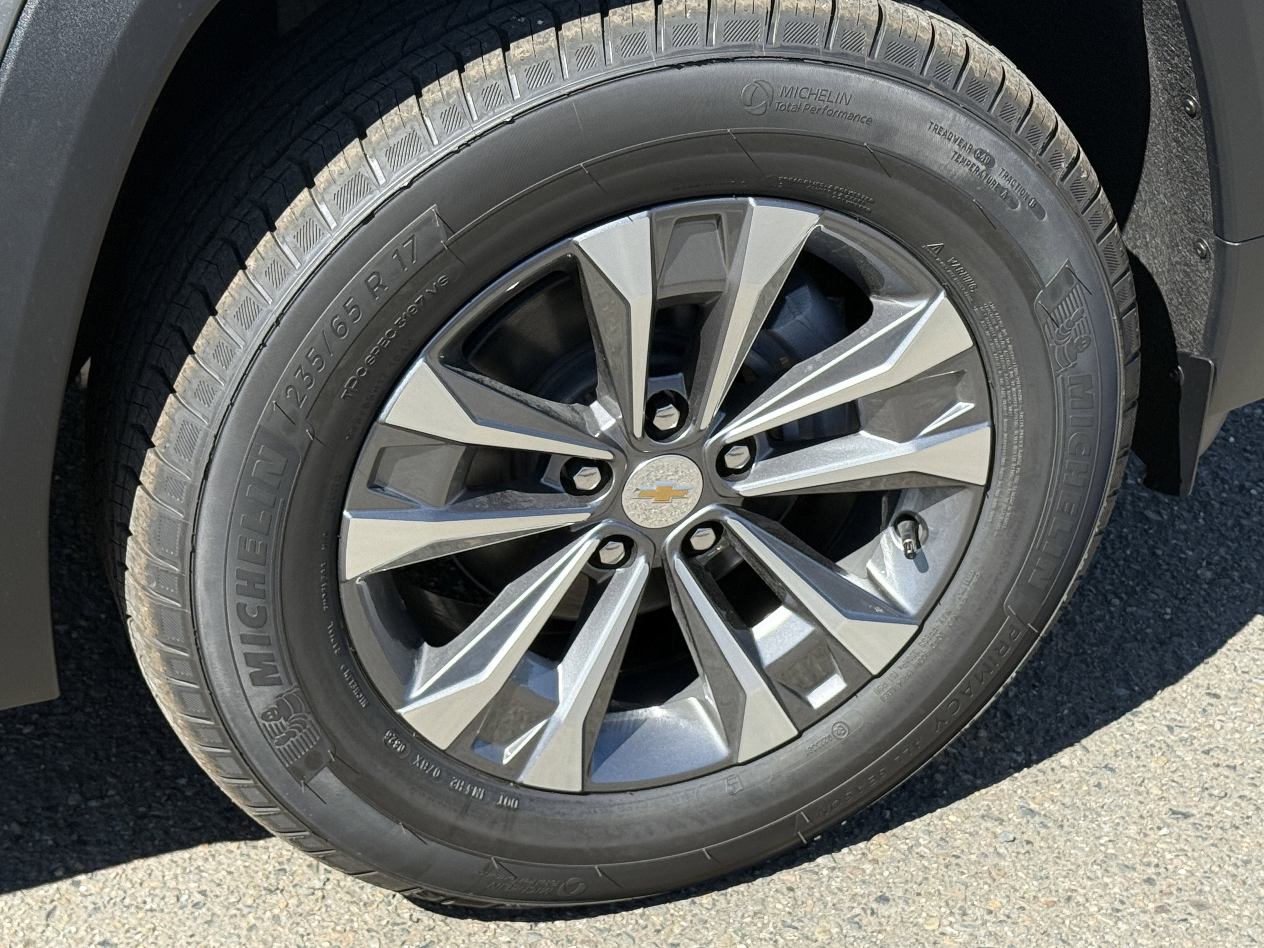 New 2026 Chevrolet Equinox LT w/ Safety and Technology Package AWD/4WD image 27