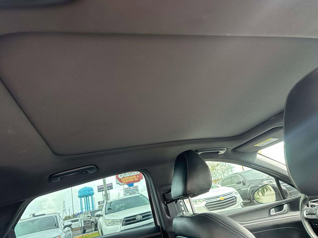 Used 2022 Kia K5 GT-Line w/ GT-Line FWD Premium Package image 12