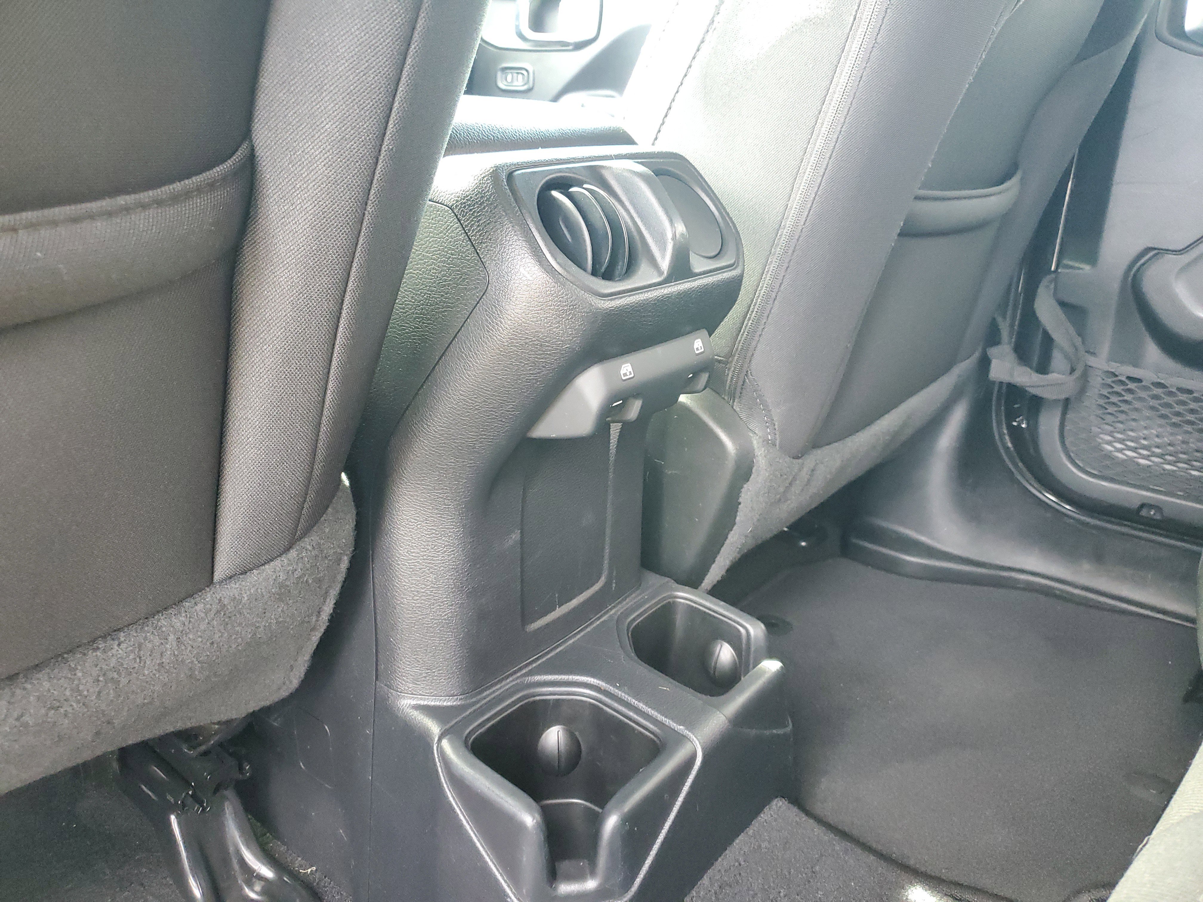 Used 2022 Jeep Wrangler Unlimited Sport image 9