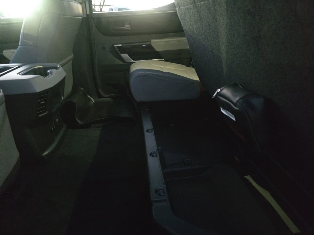 Used 2024 Toyota Tundra Limited image 18