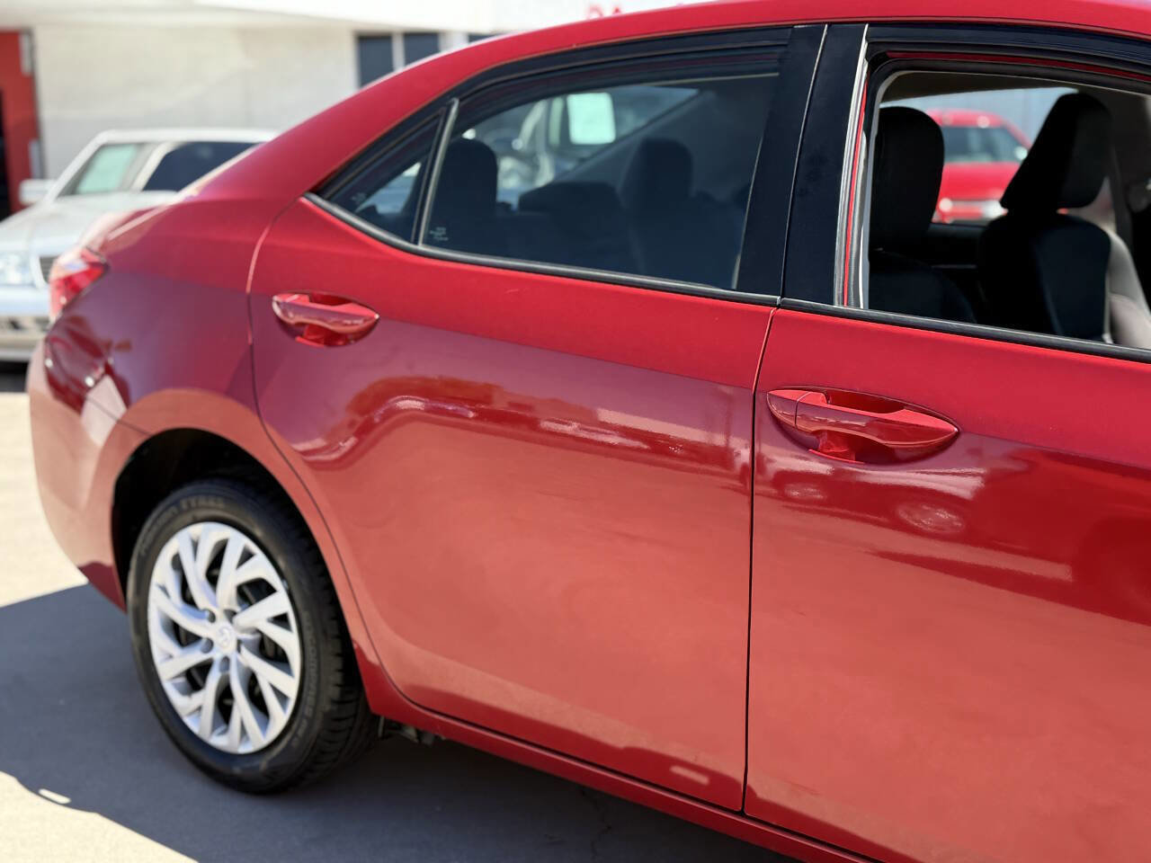 Used 2017 Toyota Corolla LE image 17