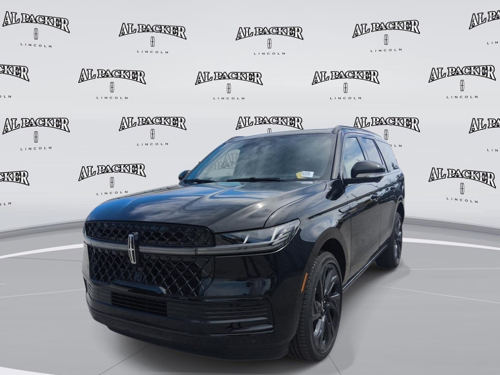 New 2027 Lincoln Navigator Reserve w/ Jet Appearance Package AWD/4WD image 1