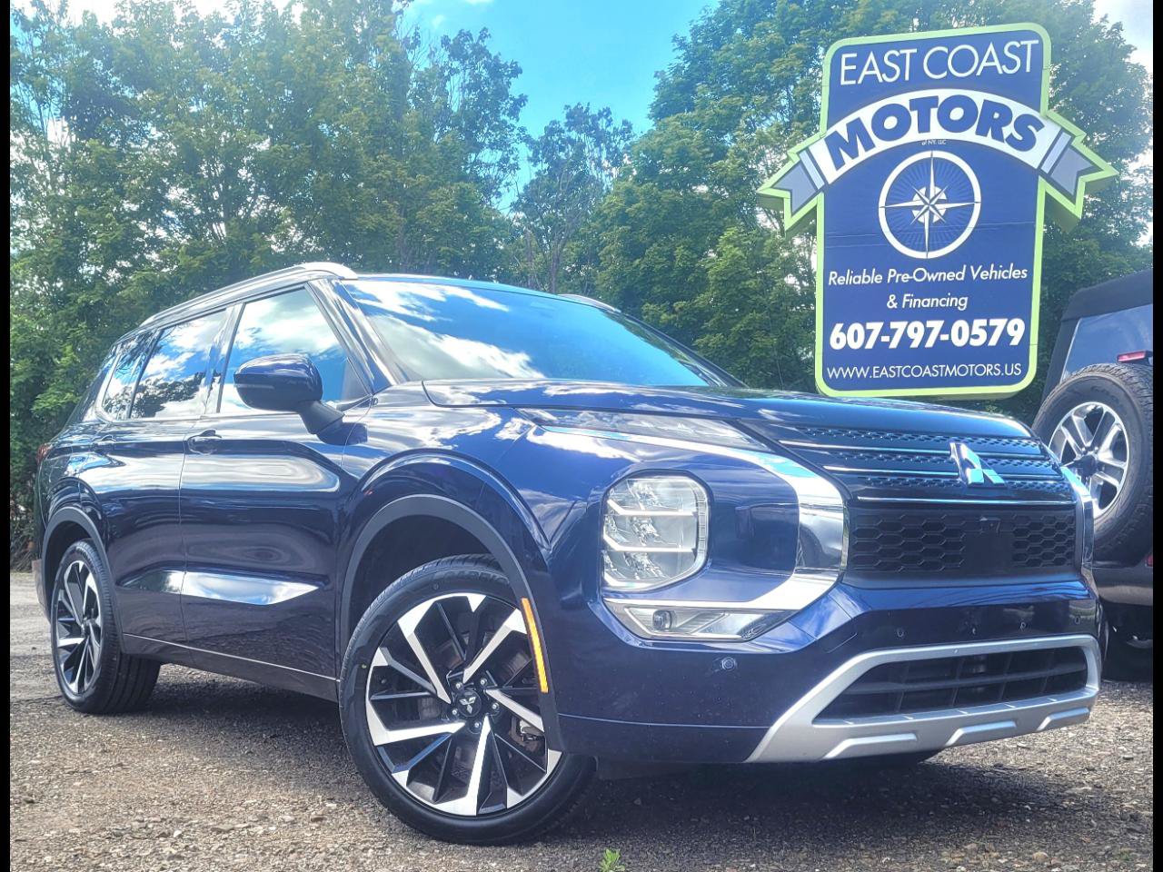 Used 2022 Mitsubishi Outlander SEL AWD/4WD image 1