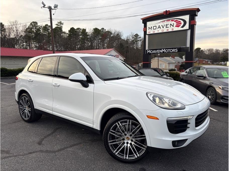 Used 2017 Porsche Cayenne Platinum Edition image 1