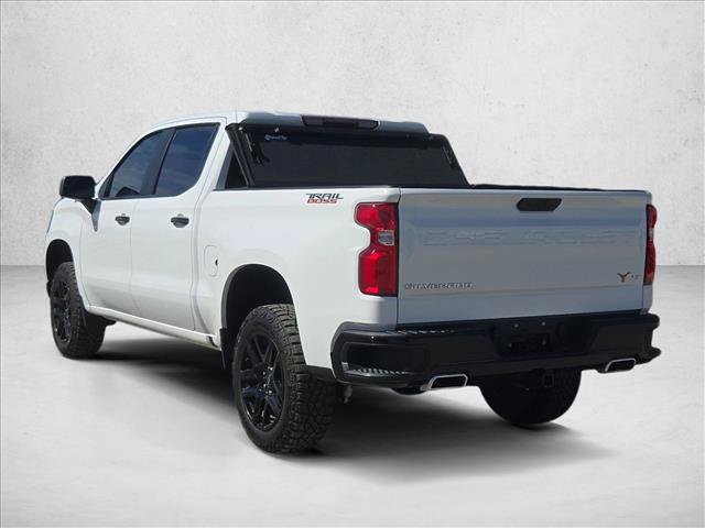 Used 2022 Chevrolet Silverado 1500 LT Trail Boss w/ Convenience Package II AWD/4WD image 8