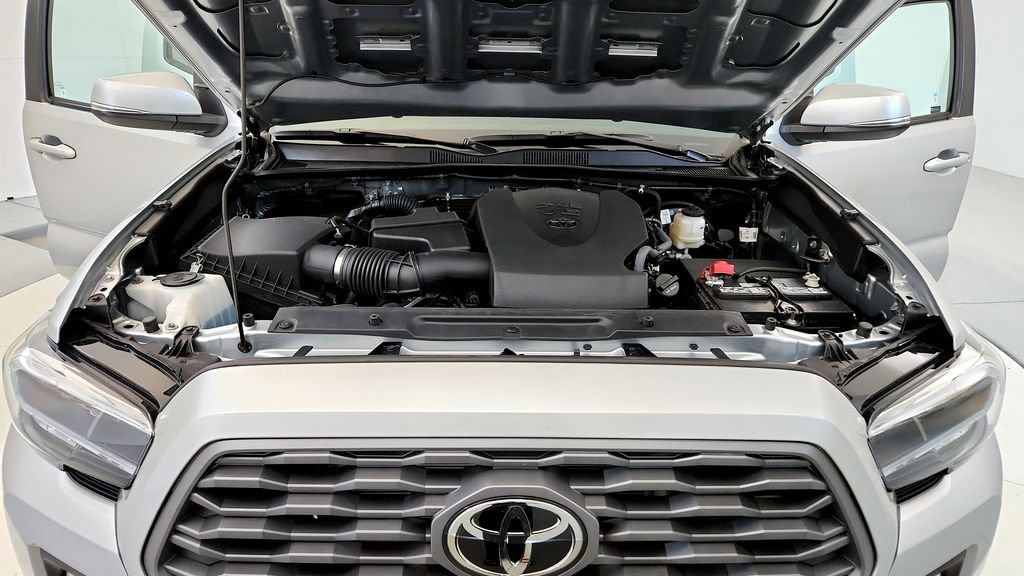 Certified 2023 Toyota Tacoma TRD Sport w/ Technology Package AWD/4WD image 14