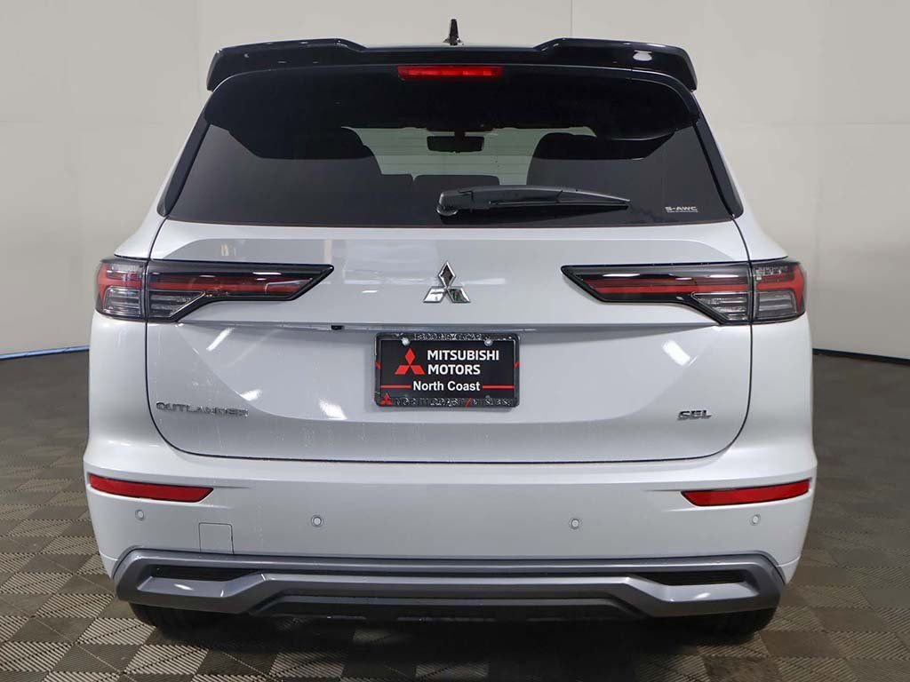 New 2026 Mitsubishi Outlander SEL AWD/4WD image 18