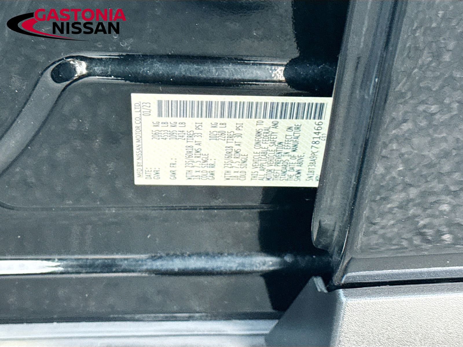 Used 2023 Nissan Rogue SV image 38