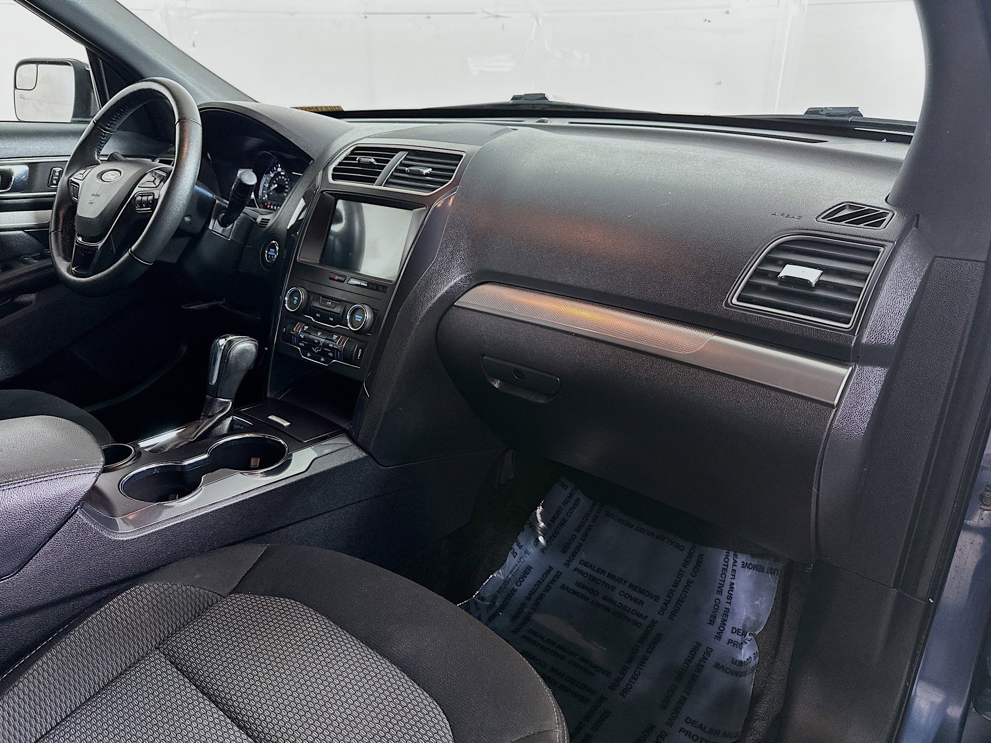 Used 2018 Ford Explorer XLT w/ Equipment Group 201A image 28