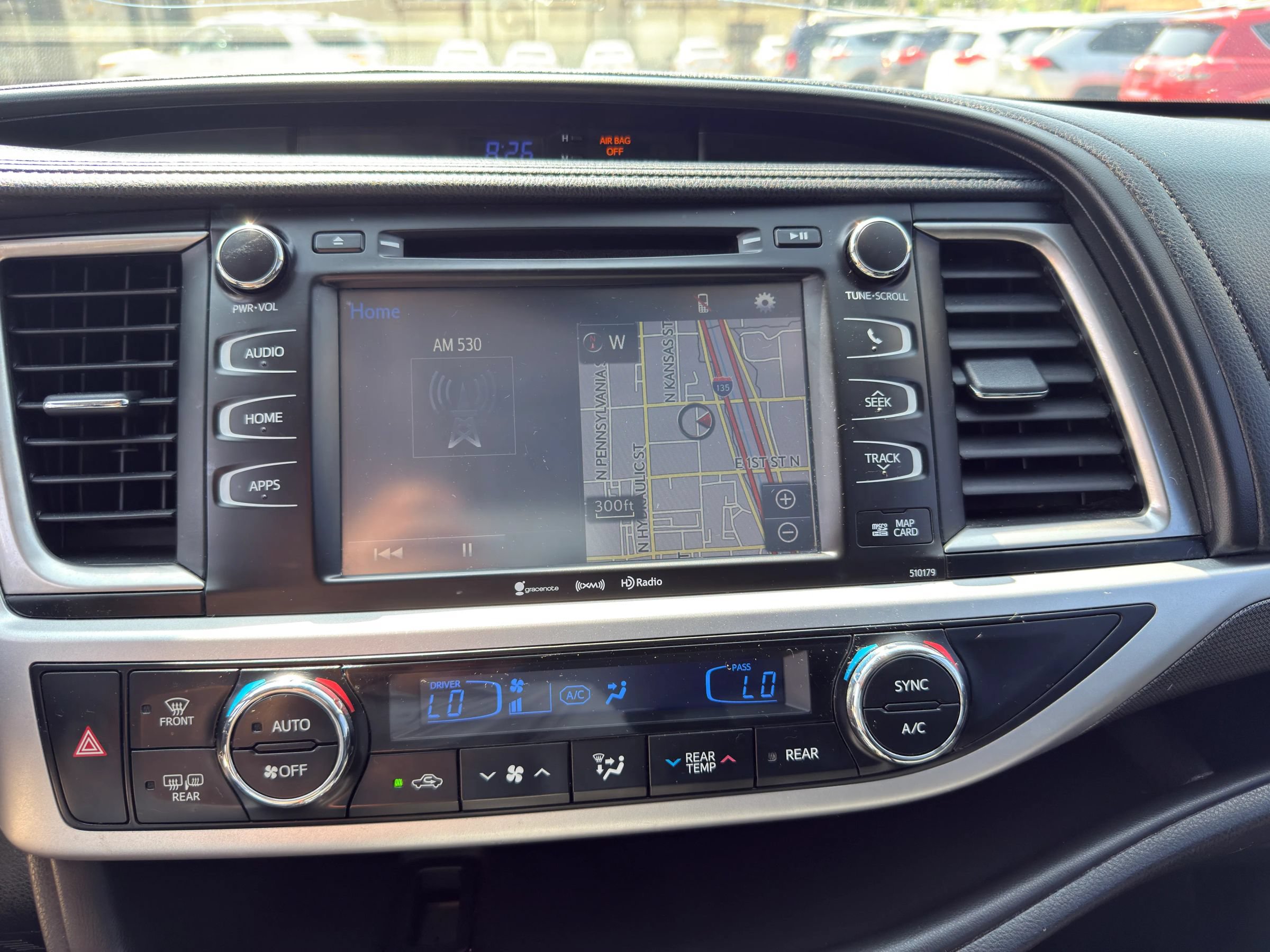 Used 2017 Toyota Highlander XLE FWD image 16